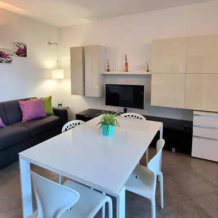 Profumo Di Rosa Desenzano * דסנזאנו דל גארדה