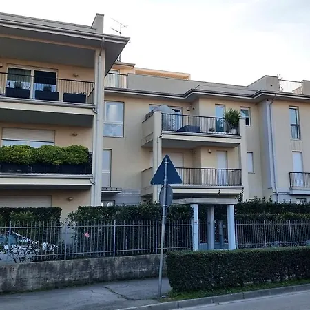 Profumo Di Rosa Desenzano Apartman *